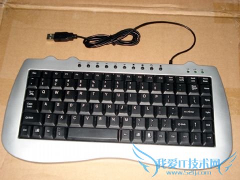 如何清理电脑键盘