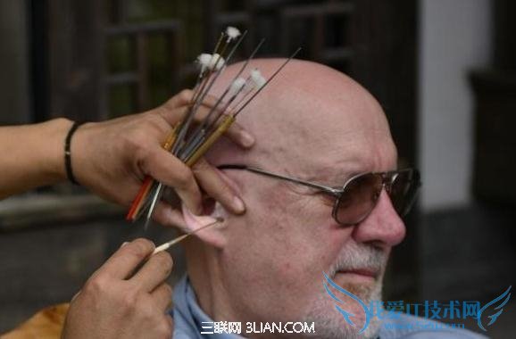 掏耳朵剔牙有讲究 52IJ