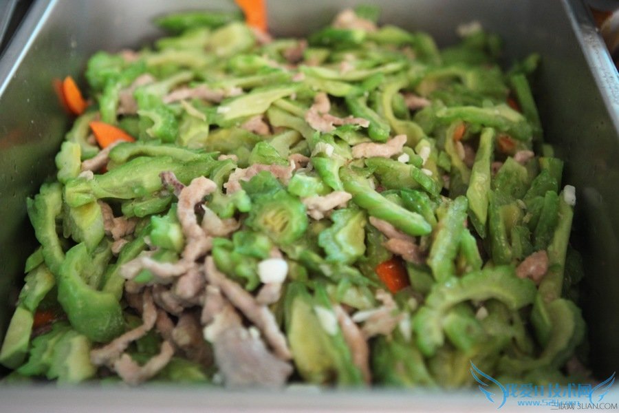 谨记军训期间的自身健康 52IJ