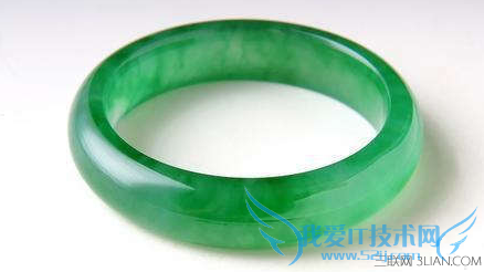 如何选择和估价翡翠 52IJ