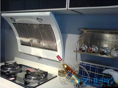 简便省钱去除厨房内的油污 52IJ