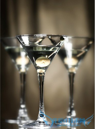 新年参加酒会需注意的礼节 52IJ