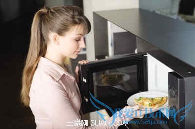 怎么用微波炉热饭菜 52IJ