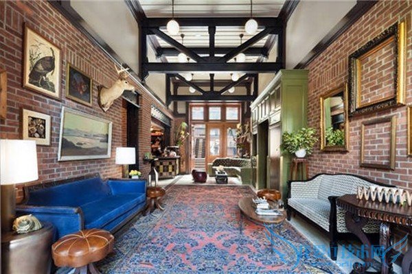 艺术画廊间诗人故居