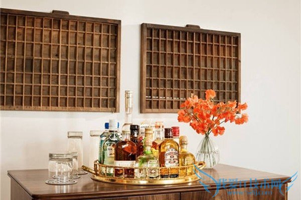 艺术画廊间诗人故居