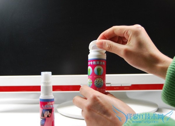 怎么清理液晶显示器 52IJ