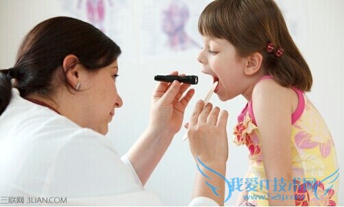 孩子鱼刺掐喉咙妈妈如何处理 52IJ