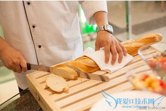 热刀切食物:不容易掉屑 52IJ