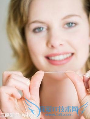 使用牙线时常遇到的六个问题 52IJ