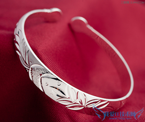 怎么清洗银饰手镯 52IJ