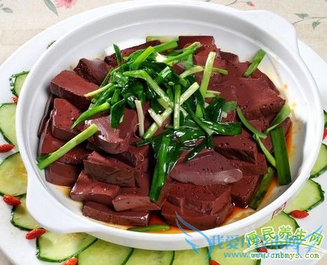 猪血怎么做好吃_猪血的营养价值