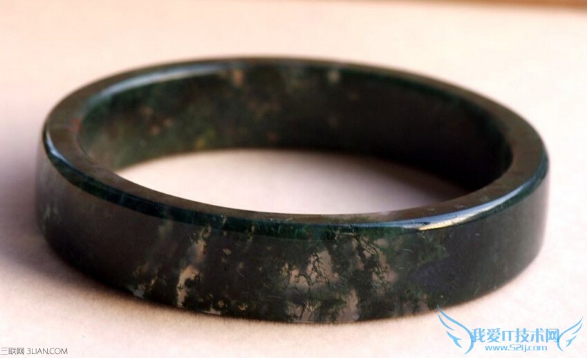 翡翠手镯保养小知识 52IJ
