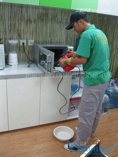 如何快速清洗微波炉 52IJ阅读