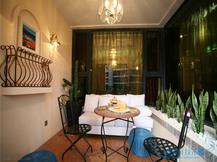 阳台门和卧室门对着风水