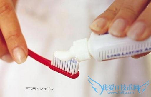 揭秘药物牙膏的使用禁忌 52IJ