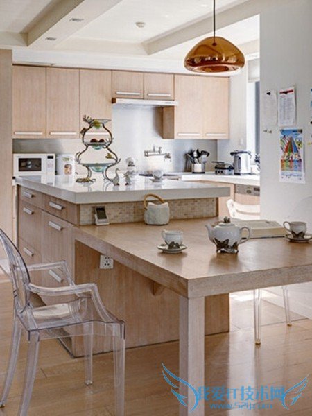 实用为先的餐厅搭配