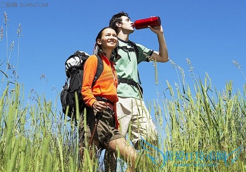 如何挑选登山包 52IJ