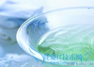 下雨天地板很潮湿怎么办 52IJ