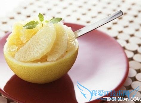 如何挑选皮薄香甜的柚子 52IJ
