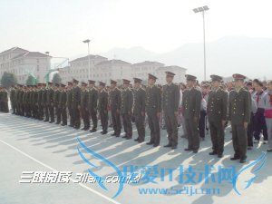 高中军训都要带什么 52IJ阅读