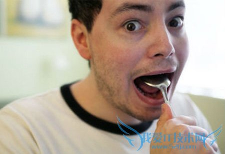 如何获知自己是否口臭 52IJ