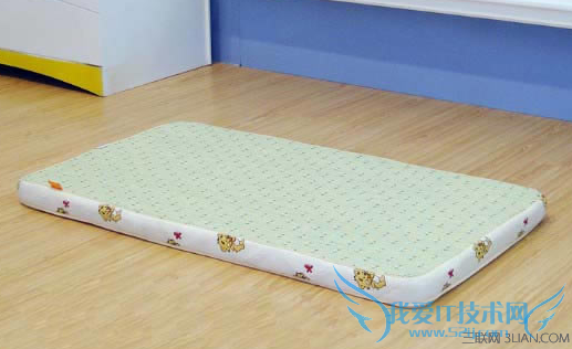 婴儿床需要床垫吗 52IJ