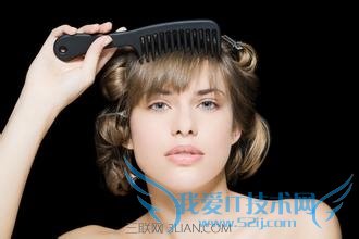 春天脱发严重 8种梳头法更易掉发 52IJ