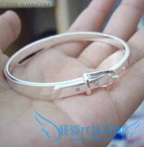 小孩戴银手镯好吗 52IJ