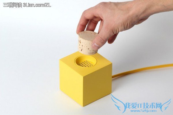 ľ                    52IJ