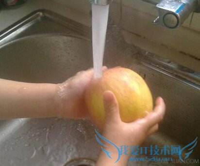 日常清洗苹果的四个小窍门 52IJ