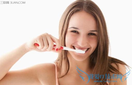 刷牙技巧:刷走大黄牙 52IJ