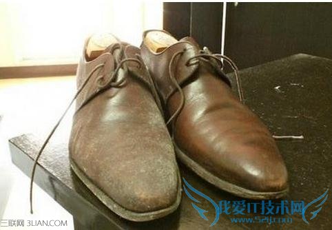 皮鞋发霉了怎么办? 52IJ
