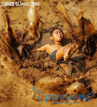 如何走路才不让泥溅在裤子上 52IJ