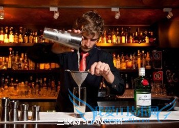 饮料兑酒喝的危害 52IJ