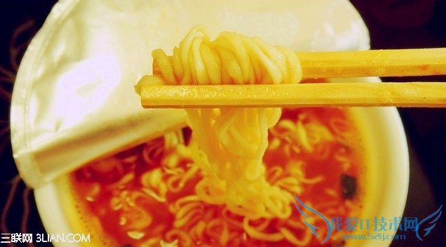 一碗方便面带来方便与疾病 52IJ