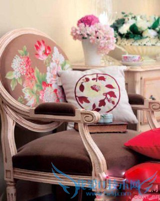 宁静优雅的餐桌