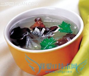 产后通乳下奶吃黄花木耳蛋羹 52IJ母婴教育