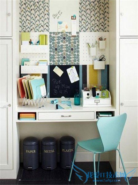 蜗居室内挤出小书房