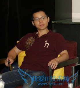 <b>DroidHen创始人张黄瞩</b><b>个人移动生活</b>