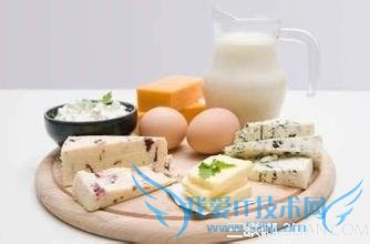 宝宝一天所需要的营养有多少 52IJ母婴教育