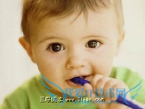 宝宝有口臭可能是疾病征兆-52IJ母婴教育阅读