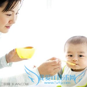 如何护理新生儿吐奶 52IJ母婴教育