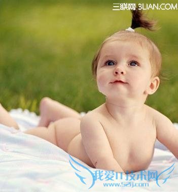 怎么给宝宝换尿布? 52IJ母婴教育