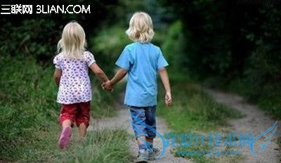 多带宝宝散步的好处 52IJ母婴教育