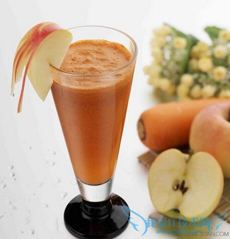 如何缓解治疗孩子便秘:苹果胡萝卜汁 52IJ母婴教育