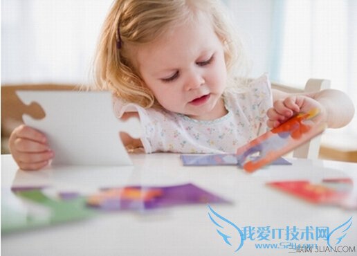 孩子认真游戏时别去打扰他 52IJ母婴教育