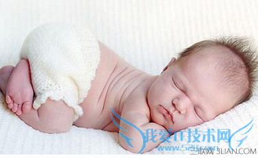 尿不湿和纸尿裤的区别 52IJ母婴教育