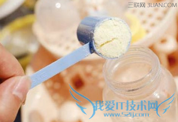给宝宝冲奶粉的8个常见错误 三联