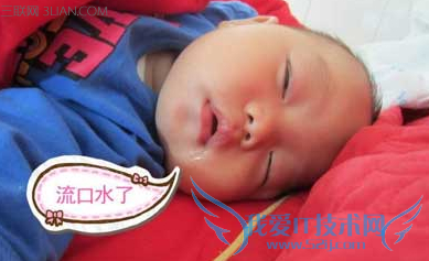 宝宝睡觉流口水 52IJ母婴教育