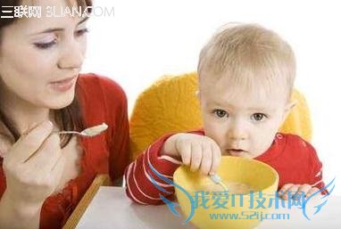 餐桌训教不利孩子身心健康 三联